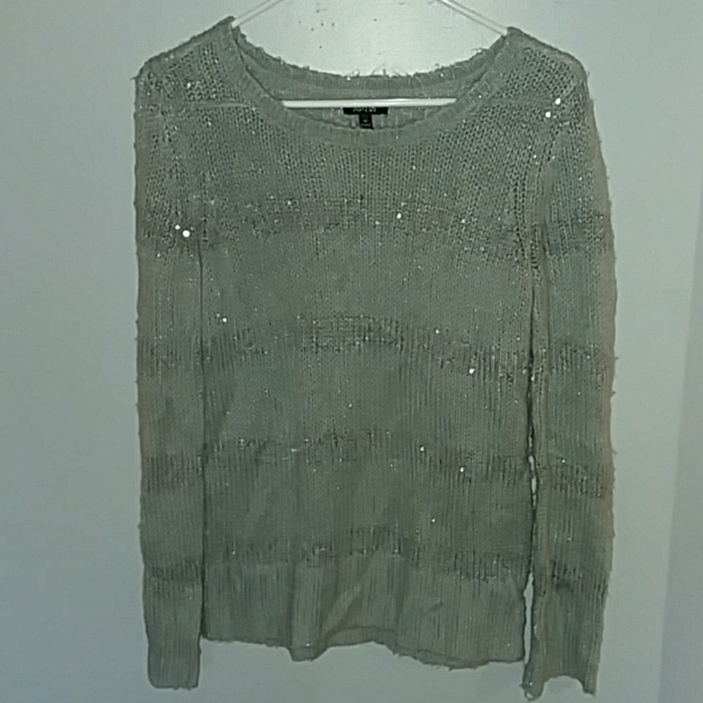 Grey sweater